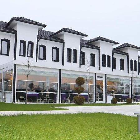 Hotel Vila Zana Gostivar Bagian luar foto