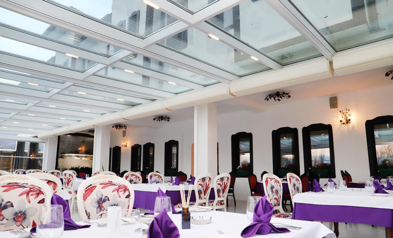 Hotel Vila Zana Gostivar Bagian luar foto